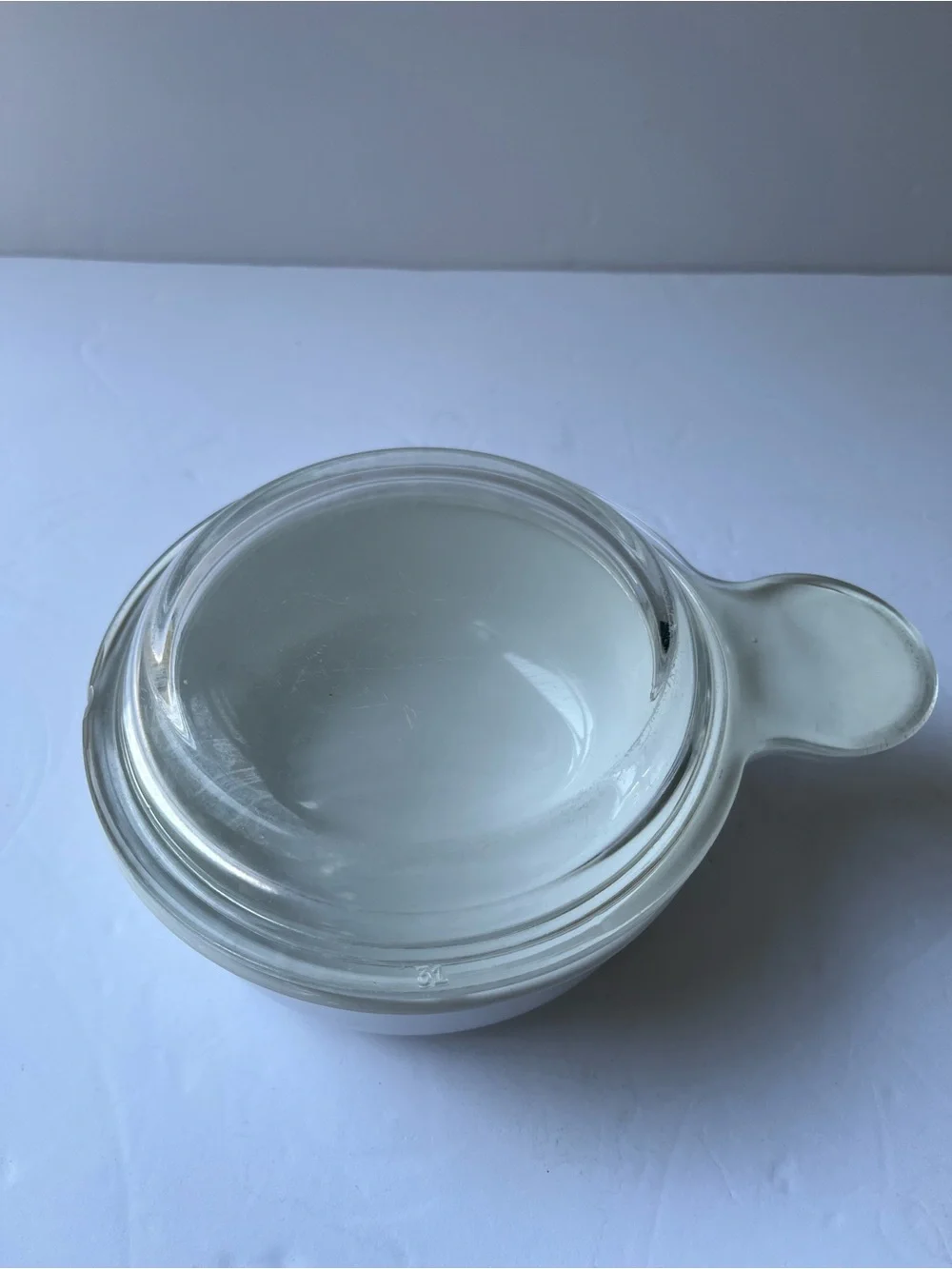 Grab - It (1) Vintage Corning Ware 2pc P-150-B 15oz with Lid (chip in lid)